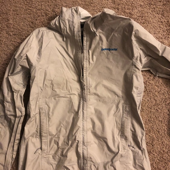 PATAGONIA RAIN JACKET - Picture 1 of 1